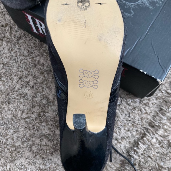 Booty call bootie heel, size 9 USA - Picture 3 of 3